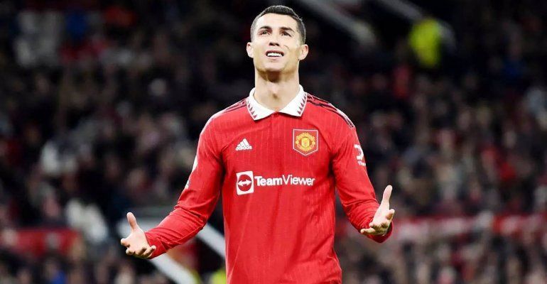 Cristiano Ronaldo e il pacco da 17 milioni di euro l’anno (in GIF)