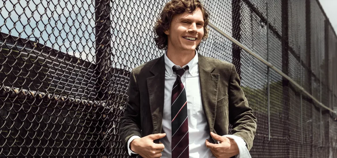 Evan Peters