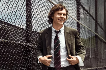 Evan Peters di nuovo nudo in American Horror Story – Coven – GIF