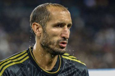 Giorgio Chiellini nudo negli spogliatoi, il suo uccello diventa virale – la foto