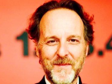 Francesco Bruni, le foto social in costume del figlio di Christian De Sica in Amici come Prima