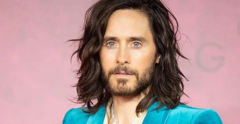 Jared Leto etenamente bono, le foto social in costume