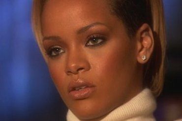 Priscila Beatrice, la sosia brasiliana di Rihanna che va in giro con il pancione (finto) e viene scambiata per la cantante – VIDEO