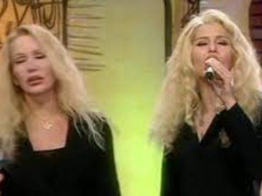 Tutte le imitazioni di Paola Cortellesi a Mai dire Gol 2000, il video