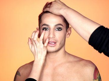 Frankie Grande, il fratello di Ariana Grande è diventato un cittadino italiano: “Piango di felicità”