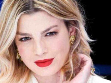 Emma Marrone celebra così “Souvenir” | Un mese di te, la dedica speciale