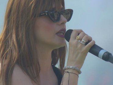 Annalisa ce l’ha fatta, primo scettro FIMI. “E Poi siamo Finiti nel Vortice” disco più venduto d’Italia