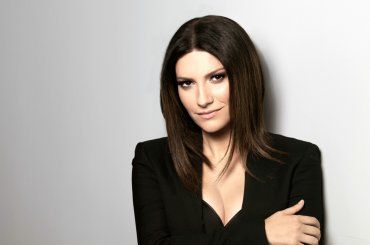 Durare, ecco il  nuovo singolo di Laura Pausini. AUDIO