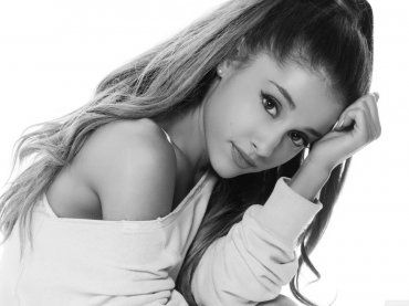 Ariana Grande dovrà dare poco più di 1 milione di dollari all’ex marito Dalton Gomez