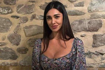 Belen Rodriguez torna sui social con un post d’amore