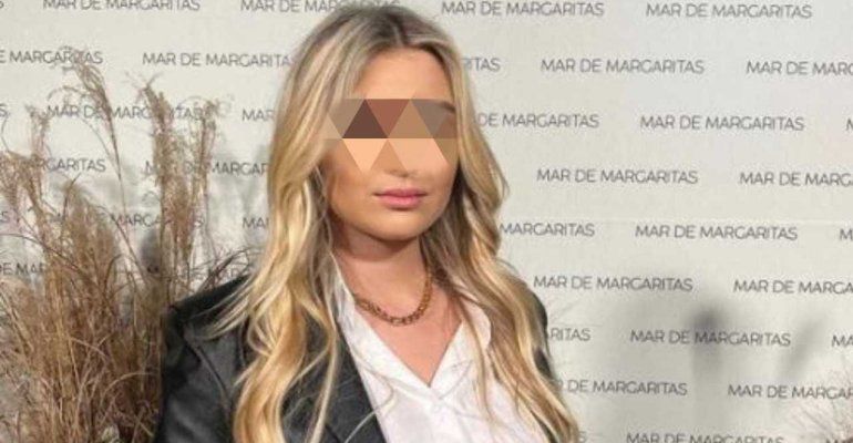 Chanel Totti vola in Spagna e il Web insorge: “Ma a scuola non ci va mai?”