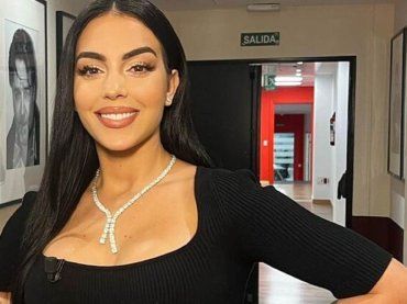 Georgina Rodriguez troppo sensuale: costretta ad abbandonare lo stadio
