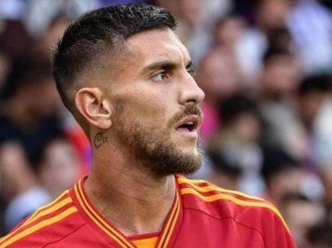Serie A, Lorenzo Pellegrini sarebbe nei guai: denunce per stalking. Lui risponde così