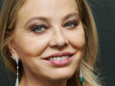 Ornella Muti in lingerie: a 67 anni incanta i social