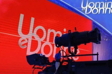 Uomini e donne, incidente in diretta televisiva: cosa è successo
