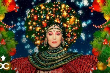 Cher Christmas, ecco la tracklist. C’è anche un duetto con Cyndi Lauper