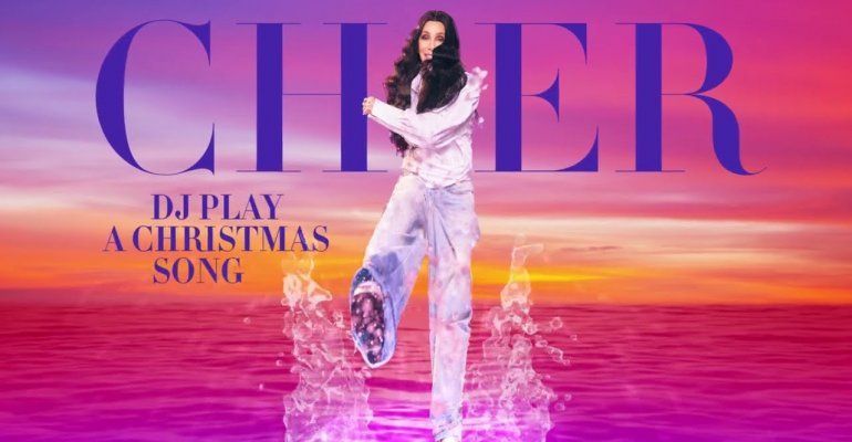 DJ Play a Christmas Song, ecco il ritorno di Cher (in stile Vannacci) – AUDIO