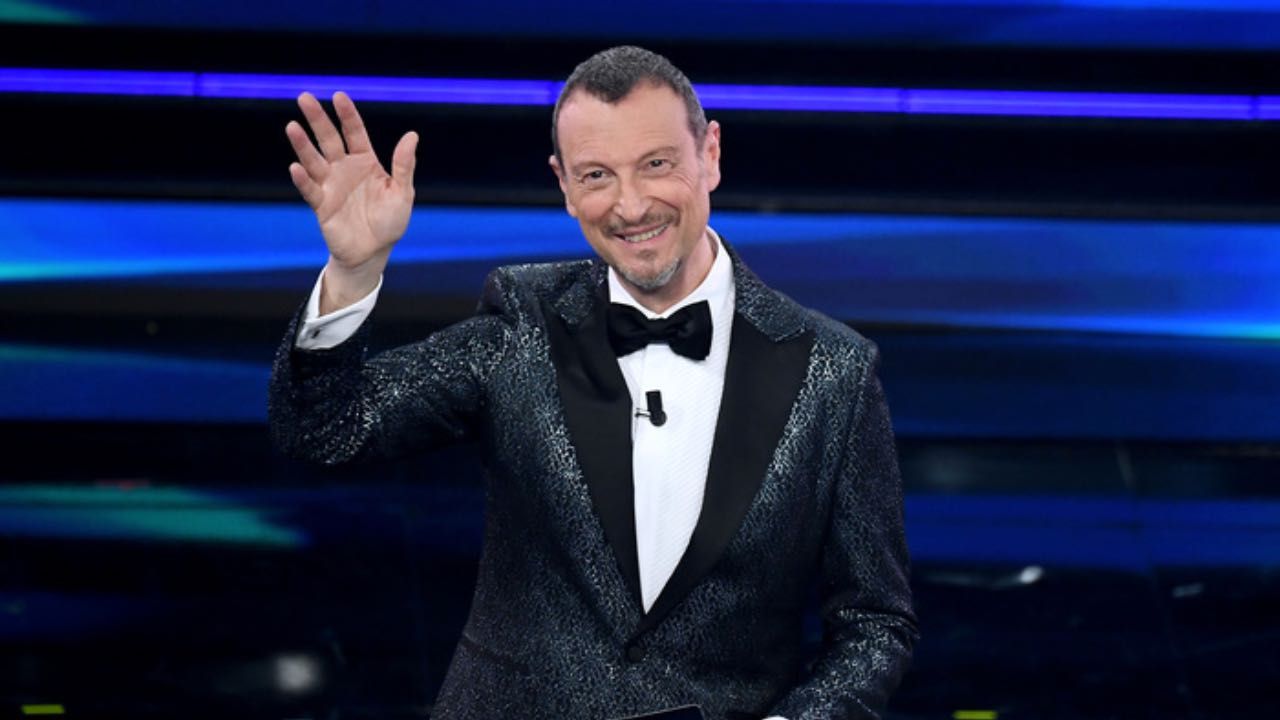 Sanremo 2024, Amadeus il presentatore dai guadagni stellari: la cifra