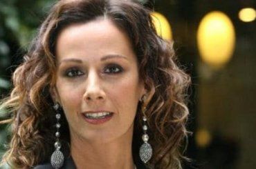 Anna Kanakis, Marco distrutto dal dolore” Uniti fino alla fine” | Toccante addio del marito