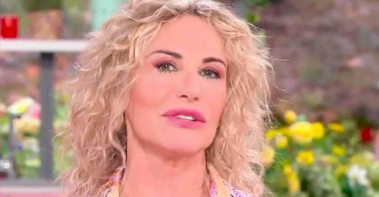 Antonella Clerici com’è diventata famosa? Vita privata e carriera della conduttrice