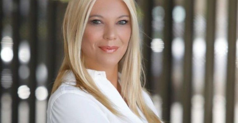 Confessione di Eleonora Daniele sulla gravidanza: “Mi hanno riaperta e richiusa”