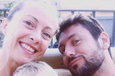 Giambruno senza di lei non va da nessuna parte | Lo attrae come poche