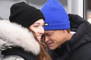 Jannik Sinner chi è la fidanzata ? Tutto sulla modella Laura Margesin