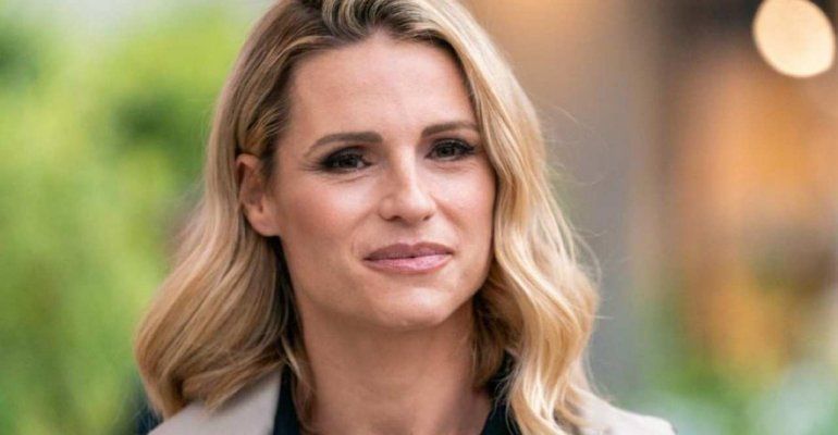 Michelle Hunziker cade mentre si allena, come sta la conduttrice dopo la scivolata