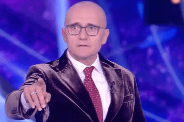 Medico in arrivo al Grande Fratello? Malore prima della diretta, l’indiscrezione