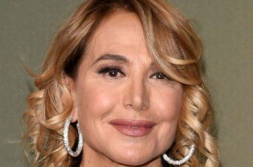 Barbara D’Urso é inarrestabile, tutti i segreti della sua forma smagliante