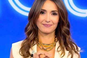 Caterina Balivo ed il suo lunedì tra alti e bassi | Il VIDEO coinvolge i fan più affezionati