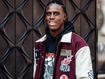 Enock, per il fratello di Balotelli la gioia più grande: l’annuncio social