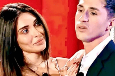 Greta non perde tempo, si consola tra le sue braccia: chi è lui – FOTO