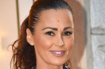 Samantha De Grenet: “Ho solo voglia di coccole”, su Instagram mostra il suo amico speciale
