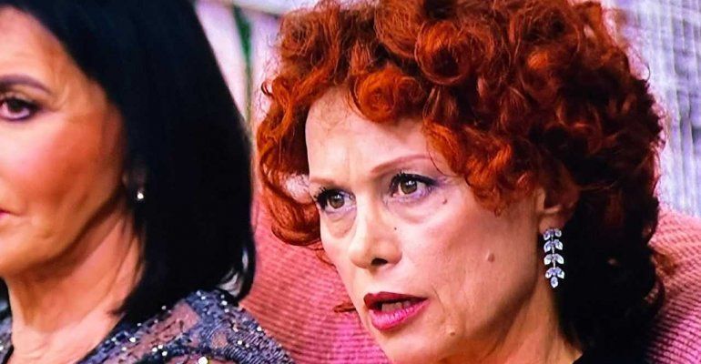 Grande Fratello, Beatrice Luzzi esasperata: quello che le hanno fatto è vergognoso – VIDEO