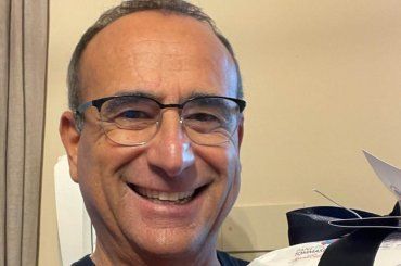 Carlo Conti, la foto fa impallidire: “Ditemi che non è vero”, così non l’avete mai visto