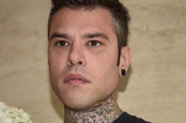 Leone insultato e minacciato dopo Milan-Frosinone, la reazione di Fedez non tarda ad arrivare