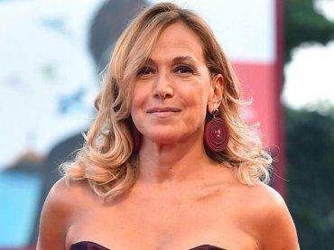 Barbara D’Urso torna in Rai di domenica e sfida Silvia Toffanin? L’indiscrezione