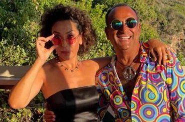 Avete mai visto la moglie di Carlo Conti, si chiama Francesca: scopriamo cosa fa nella vita