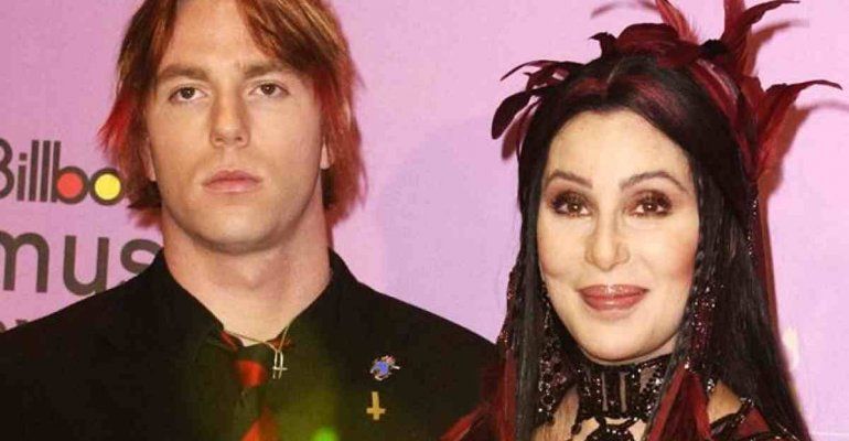 Cher chiede la tutela legale del figlio, sta molto male e non risponde delle sue azioni