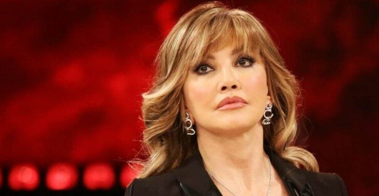 Milly Carlucci irremovibile su Ballando, in bilico le sorti di due coppie: colpo di scena per i concorrenti