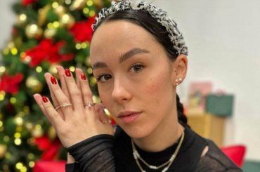 Aurora Ramazzotti con la mascherina, dopo Cesare sta male anche lei: cosa succede in Messico