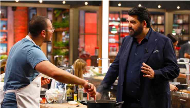 Cannavacciuolo con un concorrente