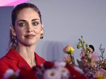 Chiara Ferragni, vandalizzato lo store di Roma: sulle vetrine “truffatrice”, “bandita”