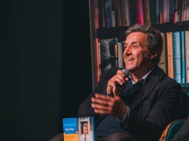 Flavio Insinna: “Era il mio sogno nel cassetto”, purtroppo il conduttore non l’ha mai realizzato
