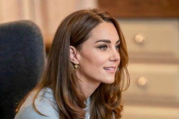 Kate Middleton, a giorni potrebbe confessare tutto: perchè il ricovero? Le varie ipotesi