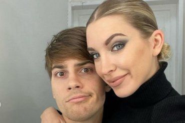 Rocco Siffredi su Lorenzo: “L’abbiamo perso”, l’outfit per l’home tour è tutto dire