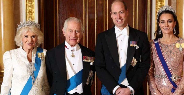 Re Carlo, è tutto così imbarazzante. La figuraccia in diretta tv