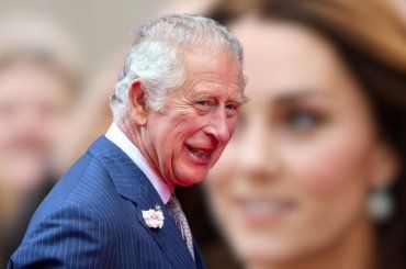 Royal Family, re Carlo non era tenuto a farlo, per Kate ha fatto un’eccezione: sudditi sorpresi