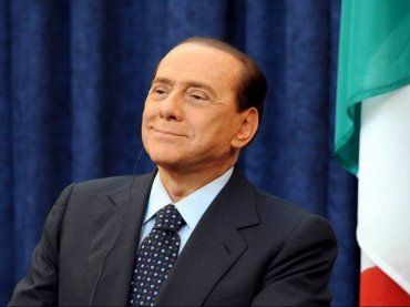 “Sono in contatto con Berlusconi”, l’uomo che sente il cavaliere dall’aldilà